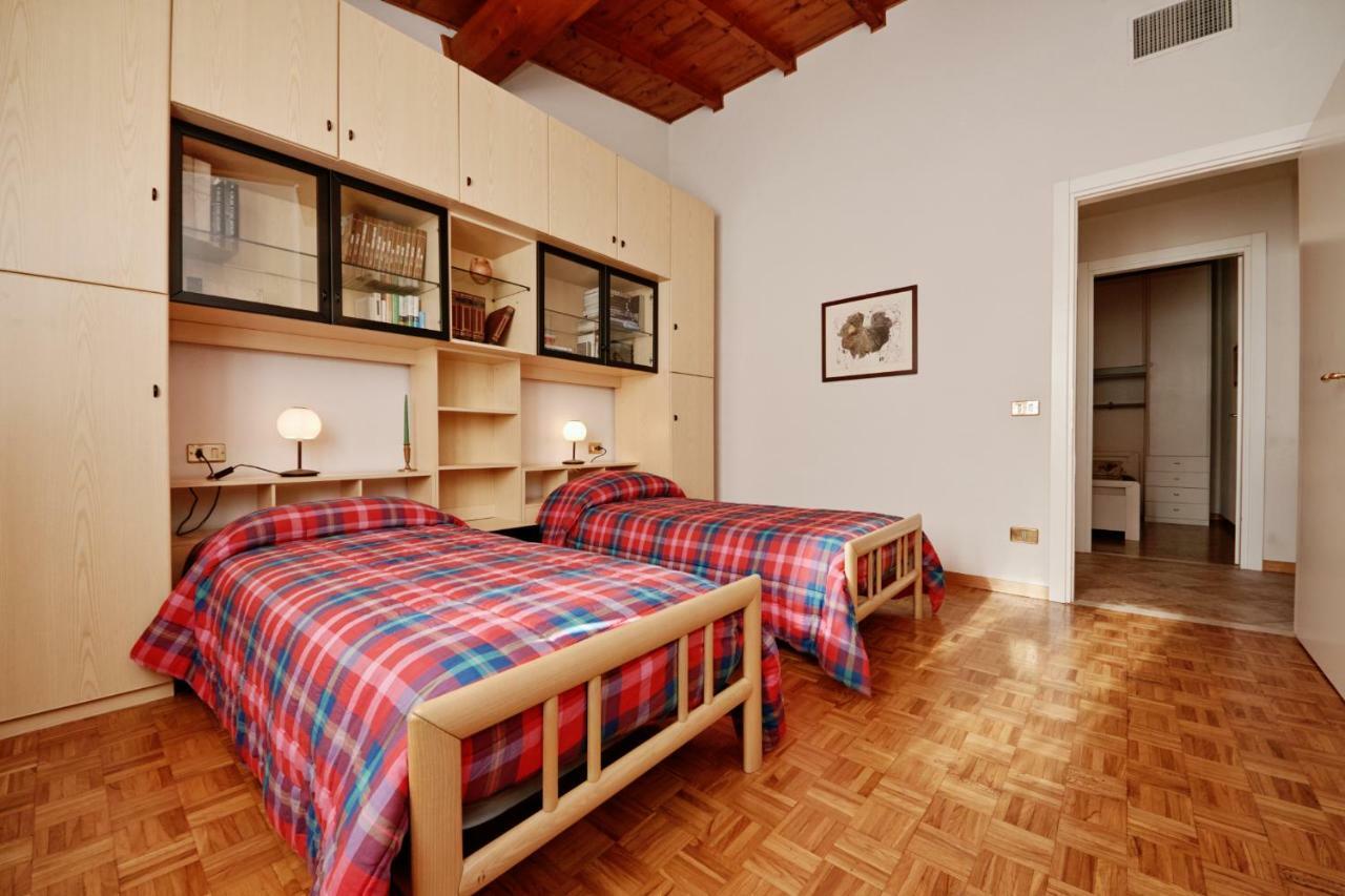 Villa Mira - Pool - View - Aircon Lonato Bagian luar foto