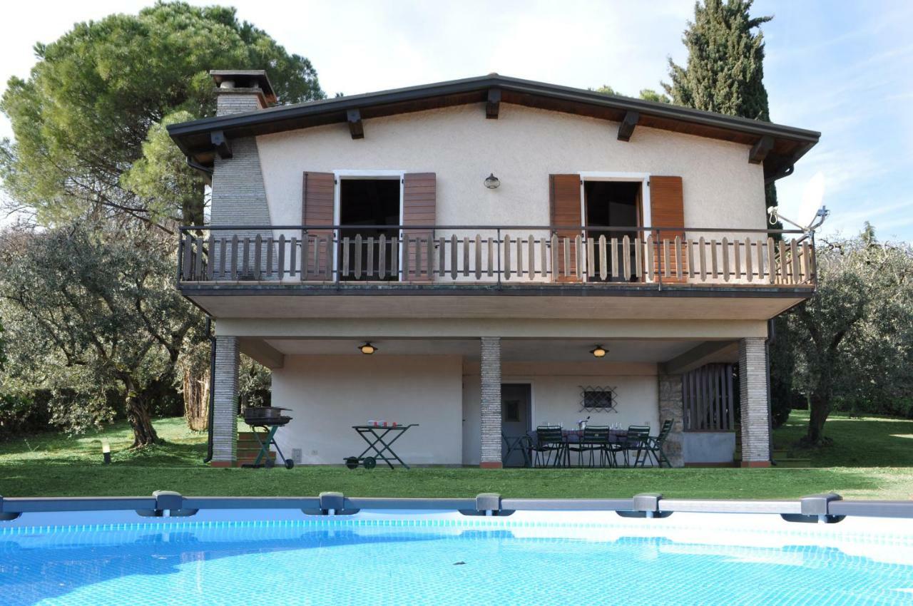 Villa Mira - Pool - View - Aircon Lonato Bagian luar foto